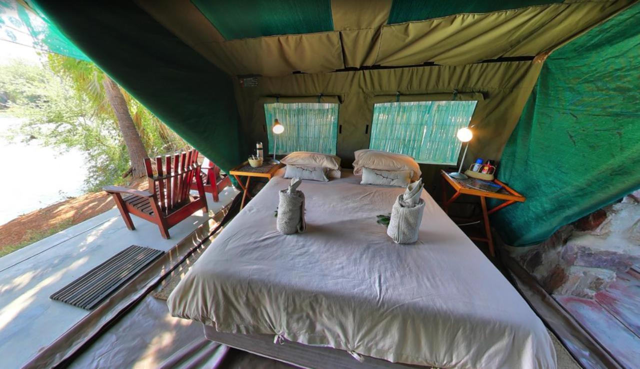 Epupa Camp Villa Bagian luar foto